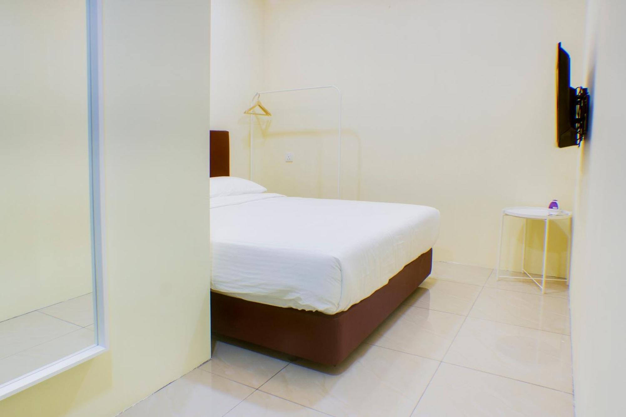 Oyo 90090 Roselyn Inn 2 Pasir Gudang Zewnętrze zdjęcie