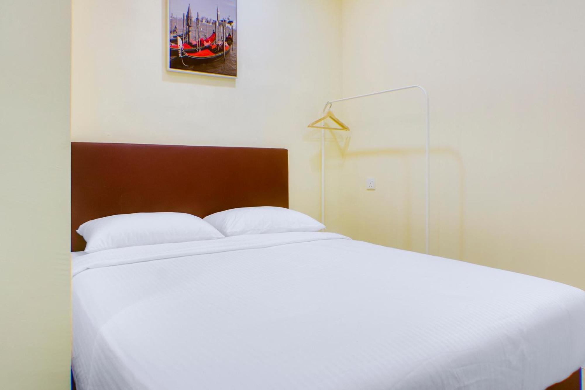 Oyo 90090 Roselyn Inn 2 Pasir Gudang Zewnętrze zdjęcie